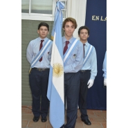HOMENAJE A LOS VETERANOS Y CAÍDOS EN LA GUERRA DE MALVINAS